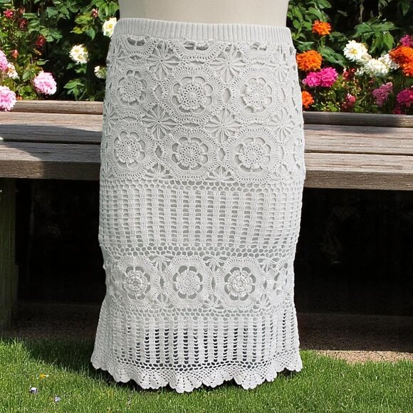 111 State Dresses & Skirts - Boho Crochet Midi Skirt‎ White Floral Knit Lined 111 State XL Cottagecore